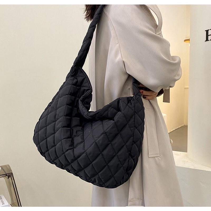 Túi đeo chéo phao cỡ lớn vải cotton trần bông thời trang siêu hottrend