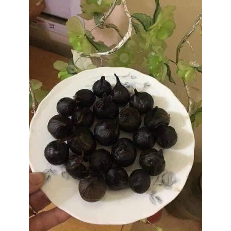 300gr Tỏi đen cô đơn nhà làm cực ngon,mới ,lên men tự nhiên rất tốt cho tiêu hoá