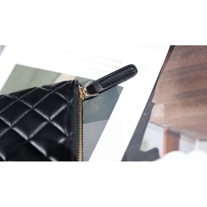 Clutch CH A N E L classic cầm tay  fullbox
