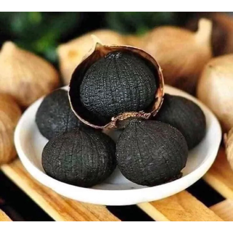 1Kg = 2 Hộp Tỏi đen cô đơnnhà làm cực ngon,không hăng,lên men tự nhiên
