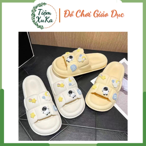 Dép bánh mì sticker phi hành gia quai ngang cho mẹ và bé