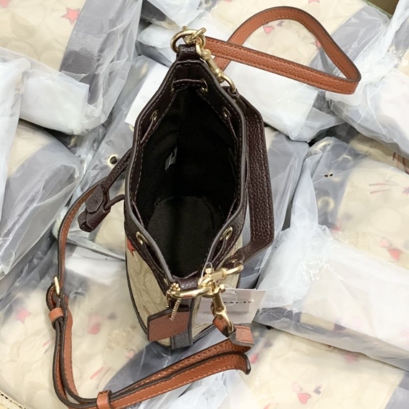 TÚI COACH Mini Dempsey Bucket