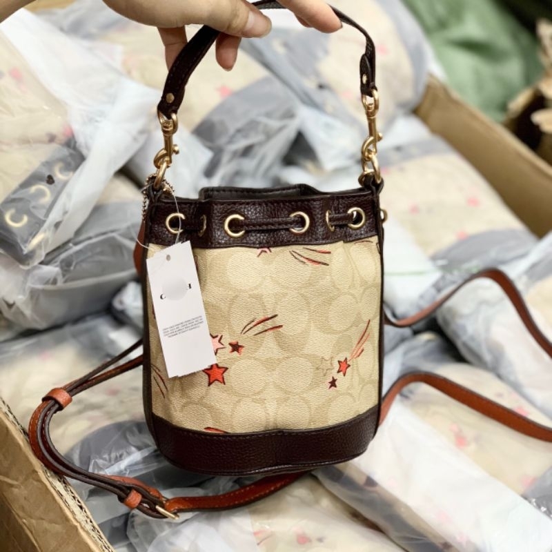 TÚI COACH Mini Dempsey Bucket