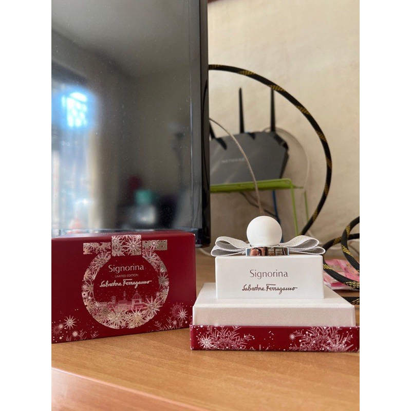 Nước hoa Salvatore Ferragamo Signorina Limited Edition EDP sp. 50ml FGM41211