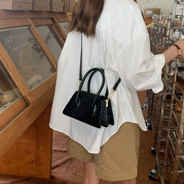 Túi xách màu hồng đeo chéo hình vuông nhỏ phong cách Hàn Quốc đơn giản