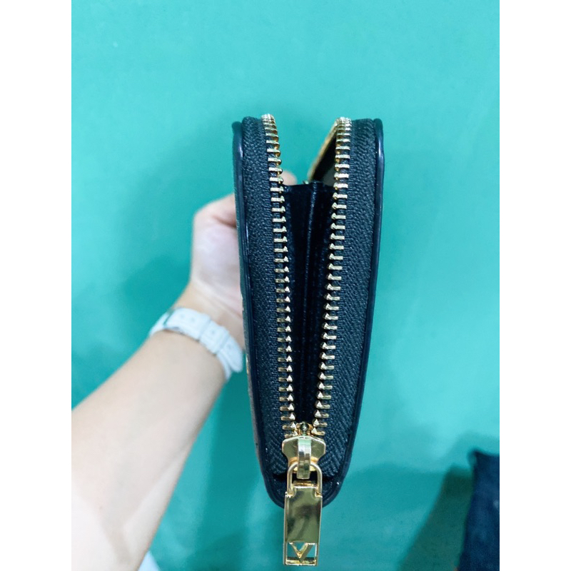 Pass ví cầm tay da thật, Vitoria secret