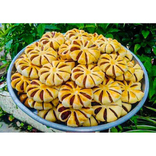 Bánh hoa mai nhân khóm