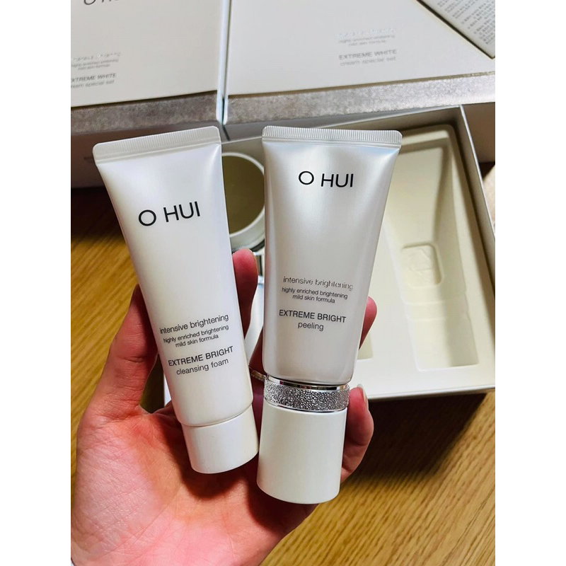 1 tuýp 60ml tẩy tế bào chết Ohui, tẩy da chết Ohui trắng da mờ nám sạch mịn tức thì