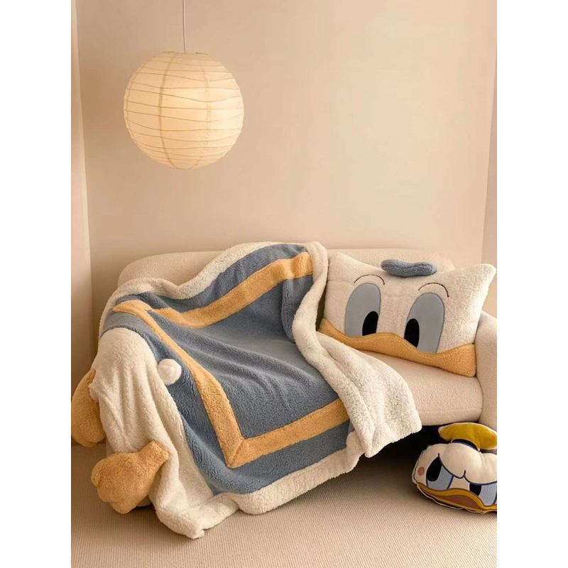 Chăn cừu DISNEY chính hãng size chăn 150x 200cm có kèm thú bông sẵn tại SamSam