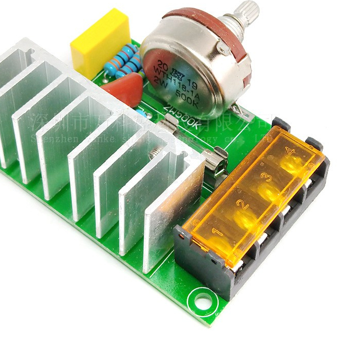 Bộ điều chỉnh điện áp động cơ 4000W 220VAC SCR