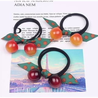 Cột tóc cherry phong cách Hàn Quốc