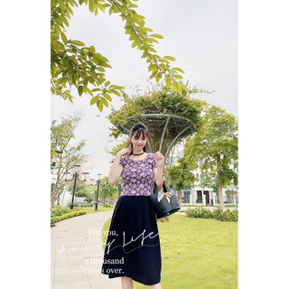 Áo phông croptop Uniqlo