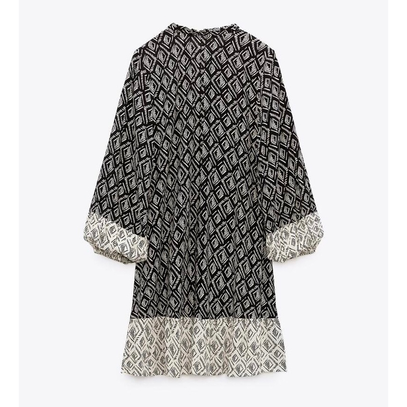 Váy babydoll in hoạ tiết đen trắng