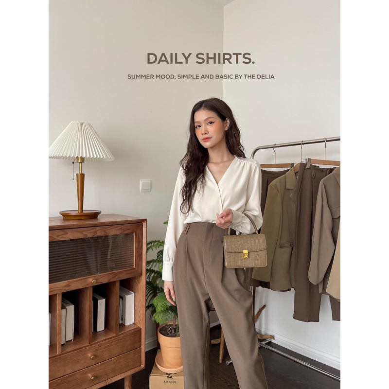 2082 ÁO SƠ MI CỔ V CÚC CHÉO