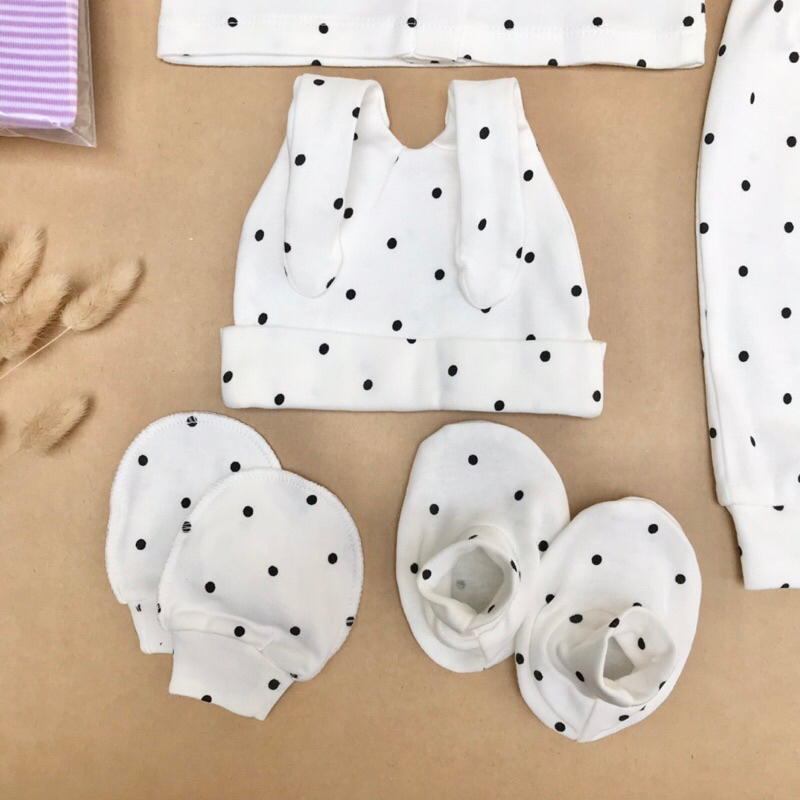Bộ mũ bao tay bao chân sơ sinh thiết kế - giao ngẫu nhiên theo giới tính bé