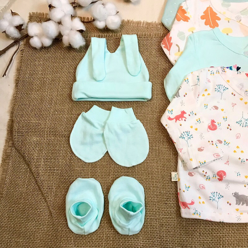 Bộ mũ bao tay bao chân sơ sinh thiết kế - giao ngẫu nhiên theo giới tính bé