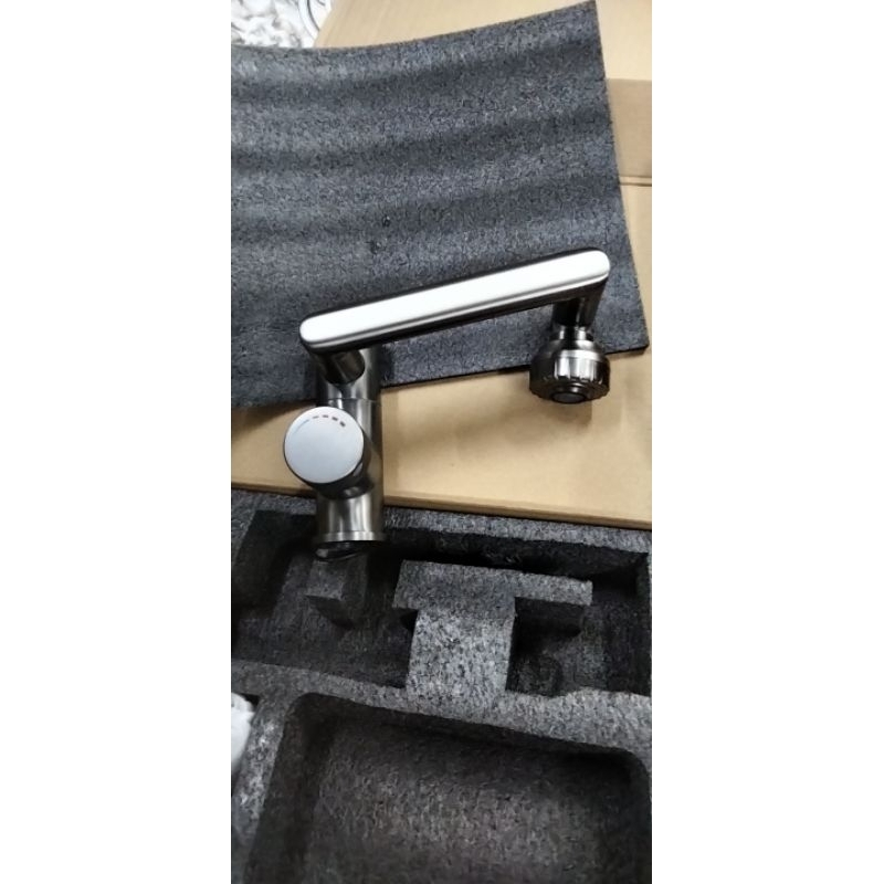 Vòi lavabo nóng lạnh xoay 720 độ, Đồng thau mạ chân không màu ghi