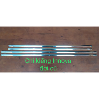 Nẹp viền chân kính 4 chi tiết toyota innova 2006-2015