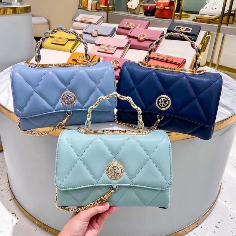 L Y MN quai xách thanh lịch