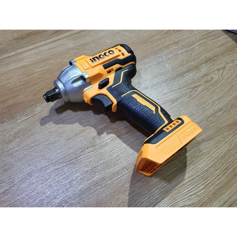 Máy xiết bulong 1/2 INGCO CIWLI2023 300Nm dùng pin 20V Share