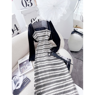 SP019829 ĐẦM 2S KÈM KHOÁC