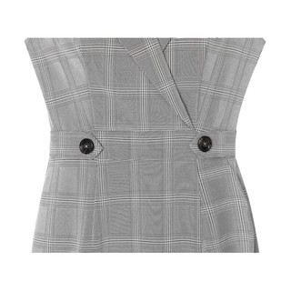 ĐẦM ĐUÔI CÁ CỔ VEST