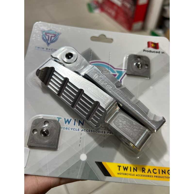 Gác chân nhôm CNC cho dòng xe Honda/Yamaha siêu sáng bóng