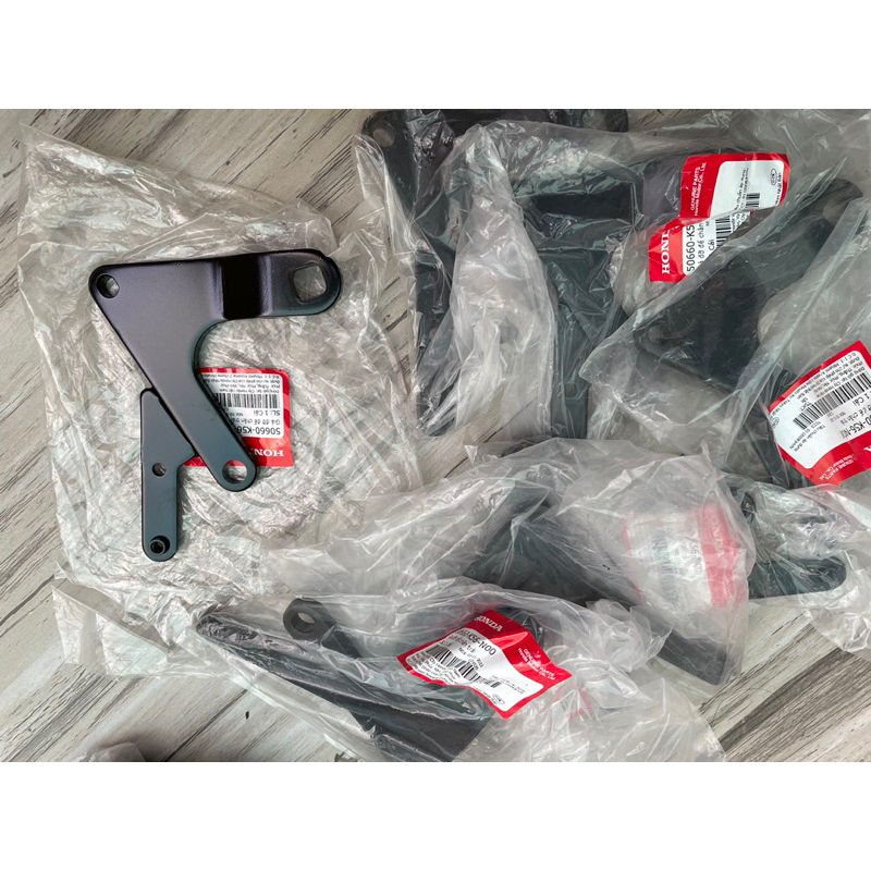 Bộ Gác Chân Trái Phải Winner/ Sonic Chính Hãng