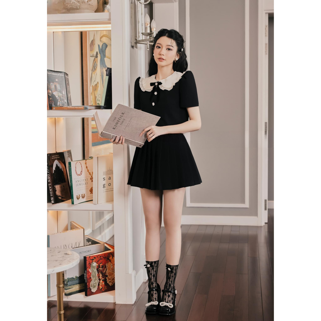 Set áo váy cổ bèo công sở màu đen Tracy 2 chi tiết áo croptop kèm chân váy chữ A phong cách tiểu thư Deliz Studio