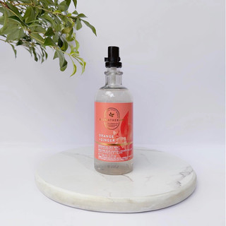 Xịt Thơm Gối thư giãn Bath & Body Works Orange + ginger 156ml