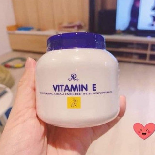 Kem Dưỡng Da Cung Cấp Vitamin E Aron