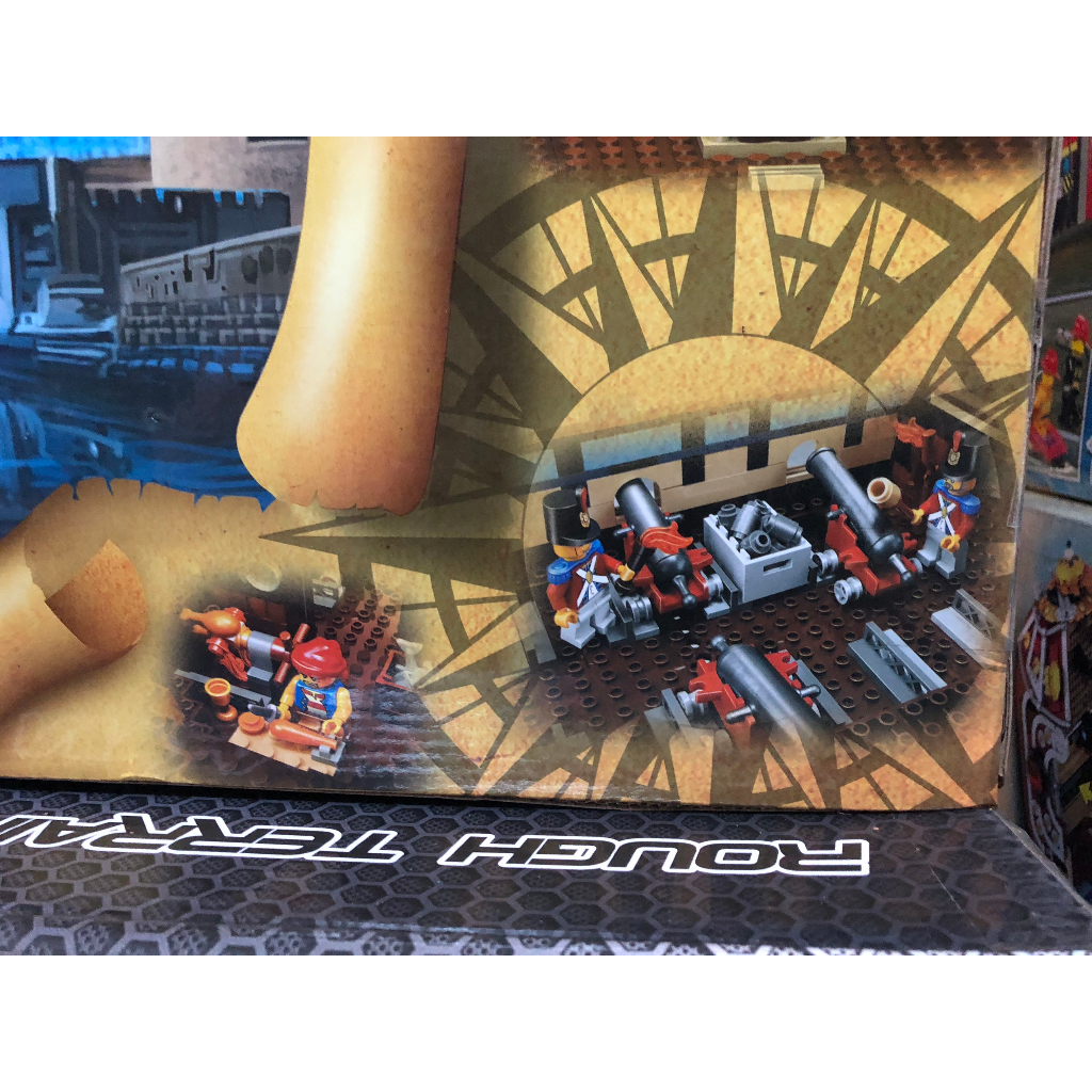 Xếp Hình Tàu Chiến Hoàng Gia Thời Trung Cổ Leji 18007