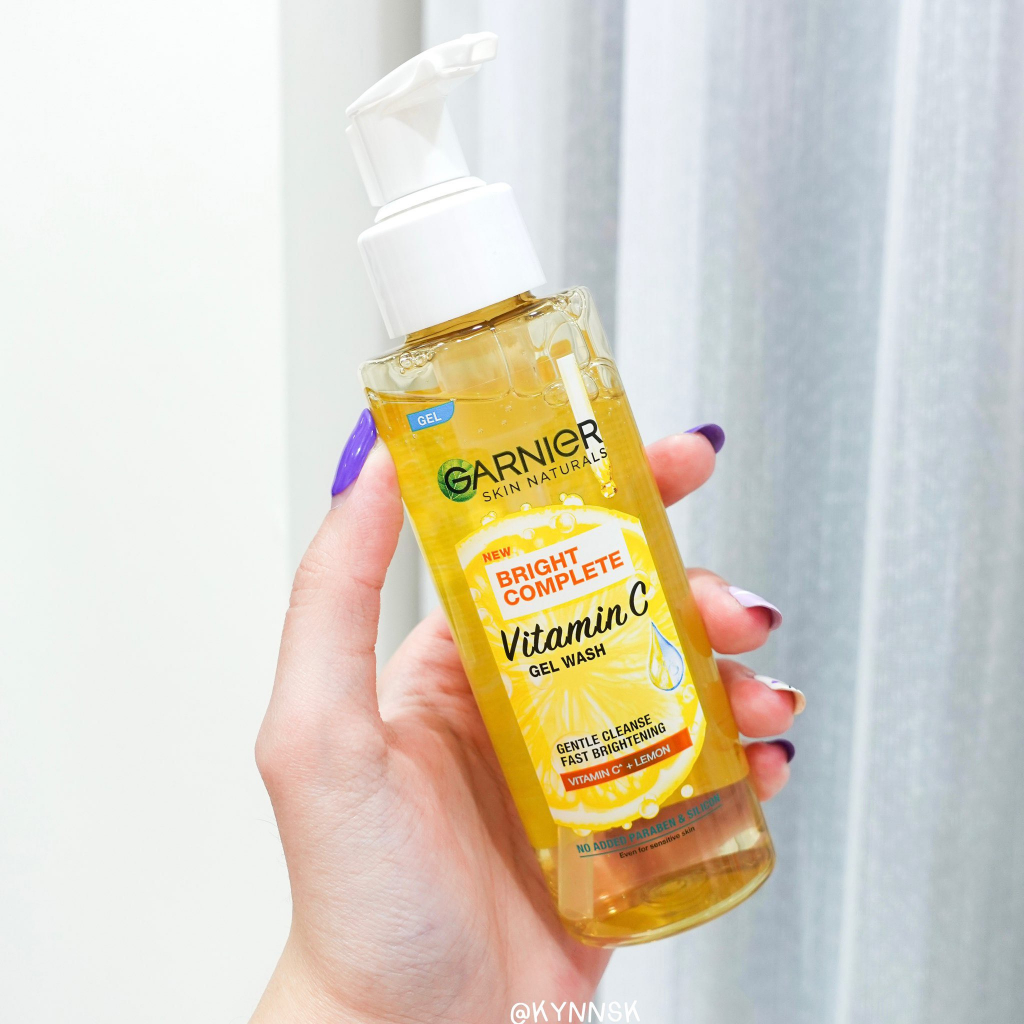 Gel rửa mặt Vitamin C sạch sâu dịu nhẹ dưỡng sáng da Garnier Bright Complete Vitamin C Gel Wash 120ml