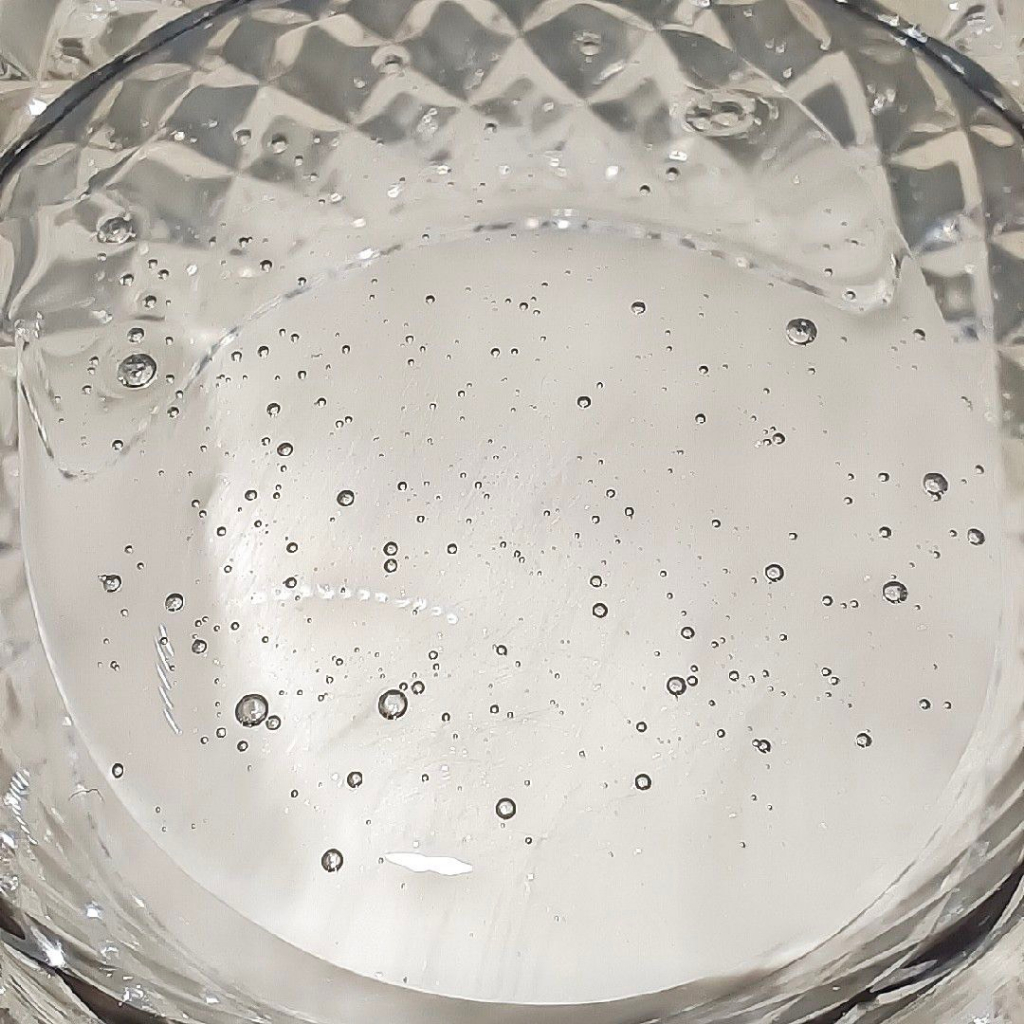 Gel rửa mặt Vitamin C sạch sâu dịu nhẹ dưỡng sáng da Garnier Bright Complete Vitamin C Gel Wash 120ml