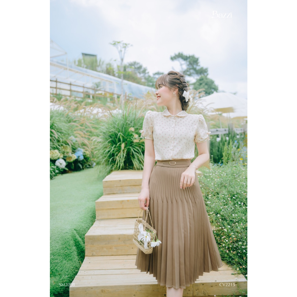 Áo sơ mi nữ hoa nhí be ngắn tay mix chân váy đai eo dập li thiết kế Bazzi  - ẢNH THẬT TỰ CHỤP
