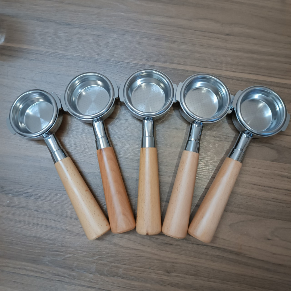 Tay pha không đáy kích thước 51mm - 58mm, tay cầm máy pha cà phê không đáy inox, cán gỗ