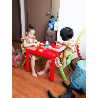 Váy xuất dư bé gái