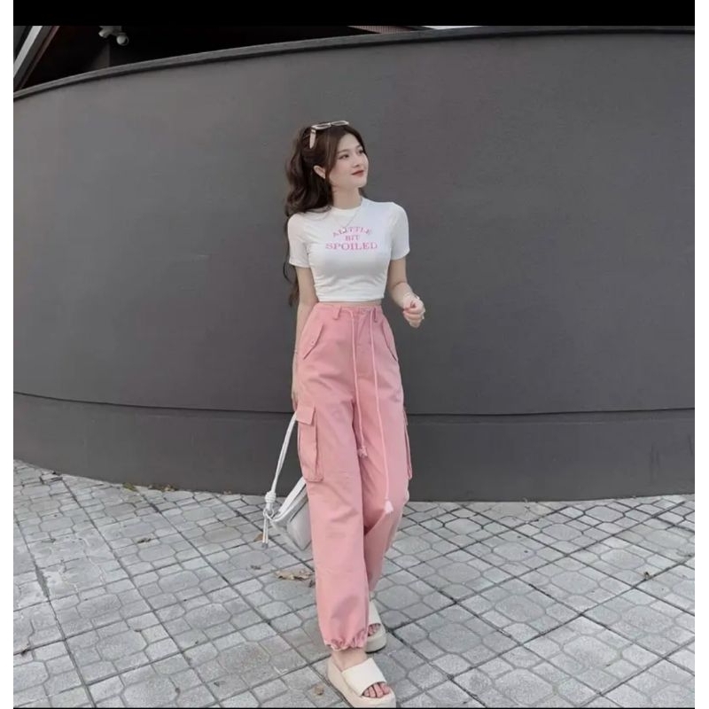 Set 2 món áo croptop+ quần túi hộp