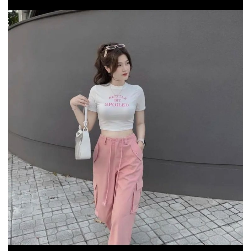 Set 2 món áo croptop+ quần túi hộp