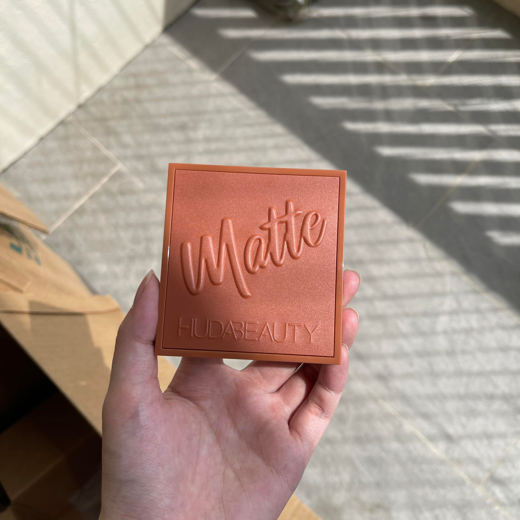 Bảng mắt 9 ô Huda Beauty Matte Obsessions Eyeshadow Palette