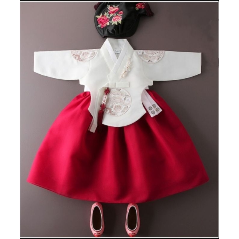 Bộ hanbok bé gái