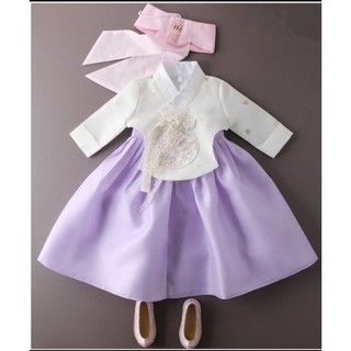 Hanbok bé gái
