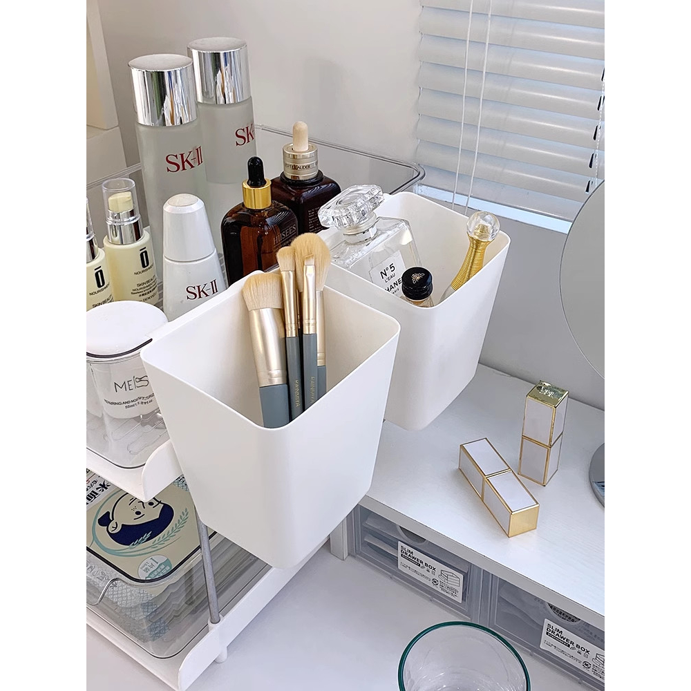 Giỏ nhựa móc treo đồ