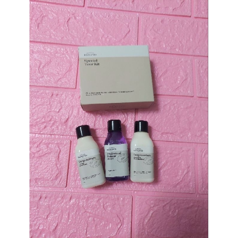 Bộ Kit du lịch Beyond gồm dầu gội, sữa tắm, sữa dưỡng thể set 3 chai mỗi chai 60ml