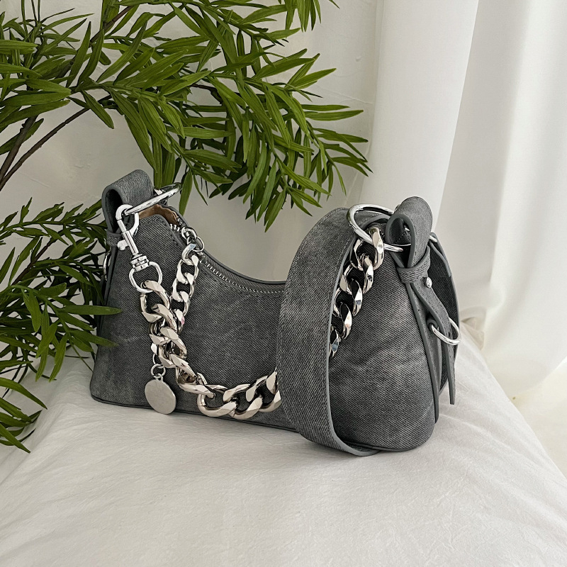 Túi Xách Nữ Túi Đeo Chéo Túi Đeo Vai Denim Cá Tính Thời Trang Mùa Hè WESTIE STUDIO - A348.TXN