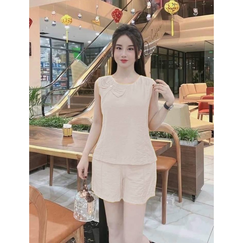 Đồ Bộ Nữ Bộ đũi  tơ sát nách cổ tròn có nơ  siêu xinh và sang lắm ạ  mặc thoáng mát ko nhăn ko nhằu  mát cho mùa hè này