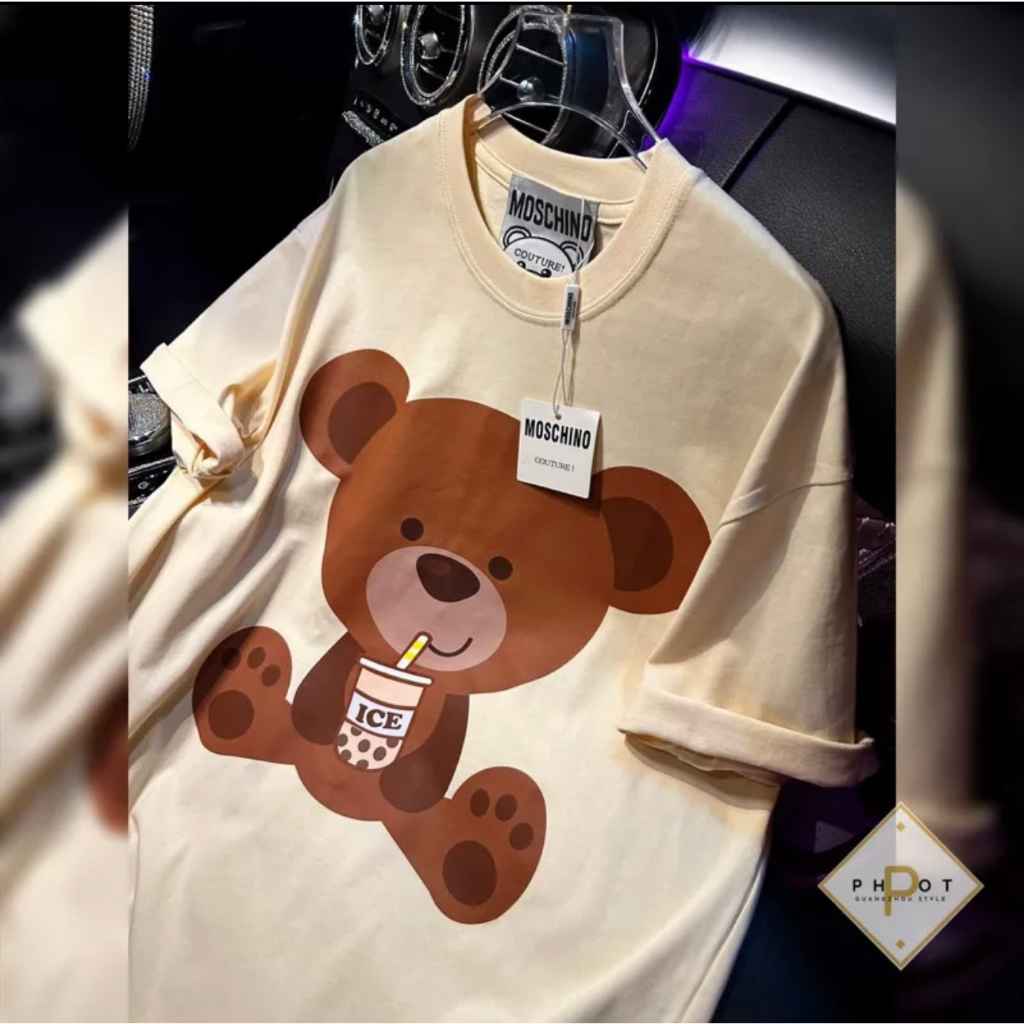 Áo Thun Gấu Mos.chino Nâu Trà Sữa Dáng Rộng Hottrend | BigBuy360 - bigbuy360.vn