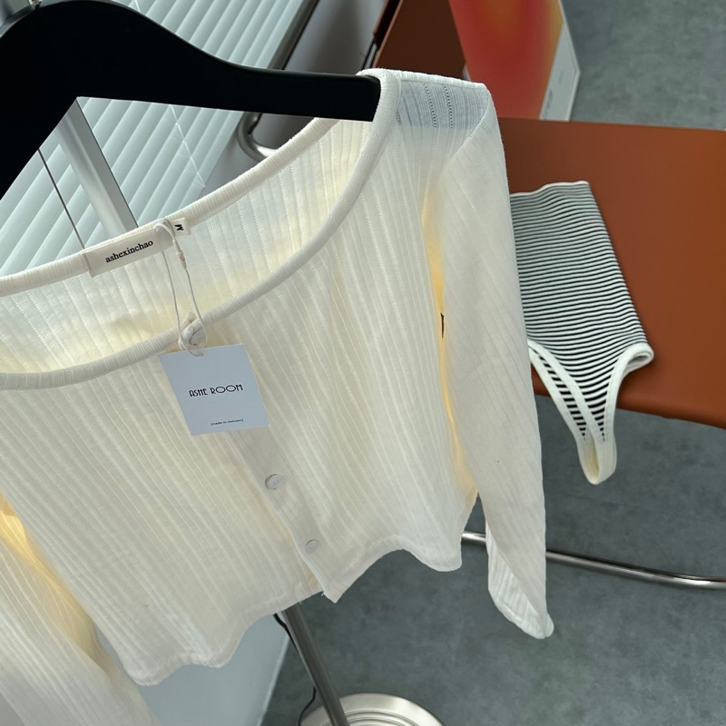 𝐚𝐬𝐡𝐞𝐱𝐢𝐧𝐜𝐡𝐚𝐨:  áo cardigan, áo thun tay dài mùa hè