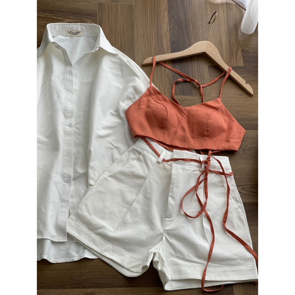 SET 3 MÓN: ÁO BRA CAM DÂY CHÉO BỤNG + ÁO SƠ MI TRẮNG + QUẦN SHORT TRẮNG