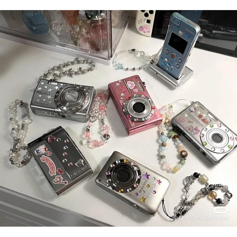 Máy ảnh vintage cũ | Digital camera